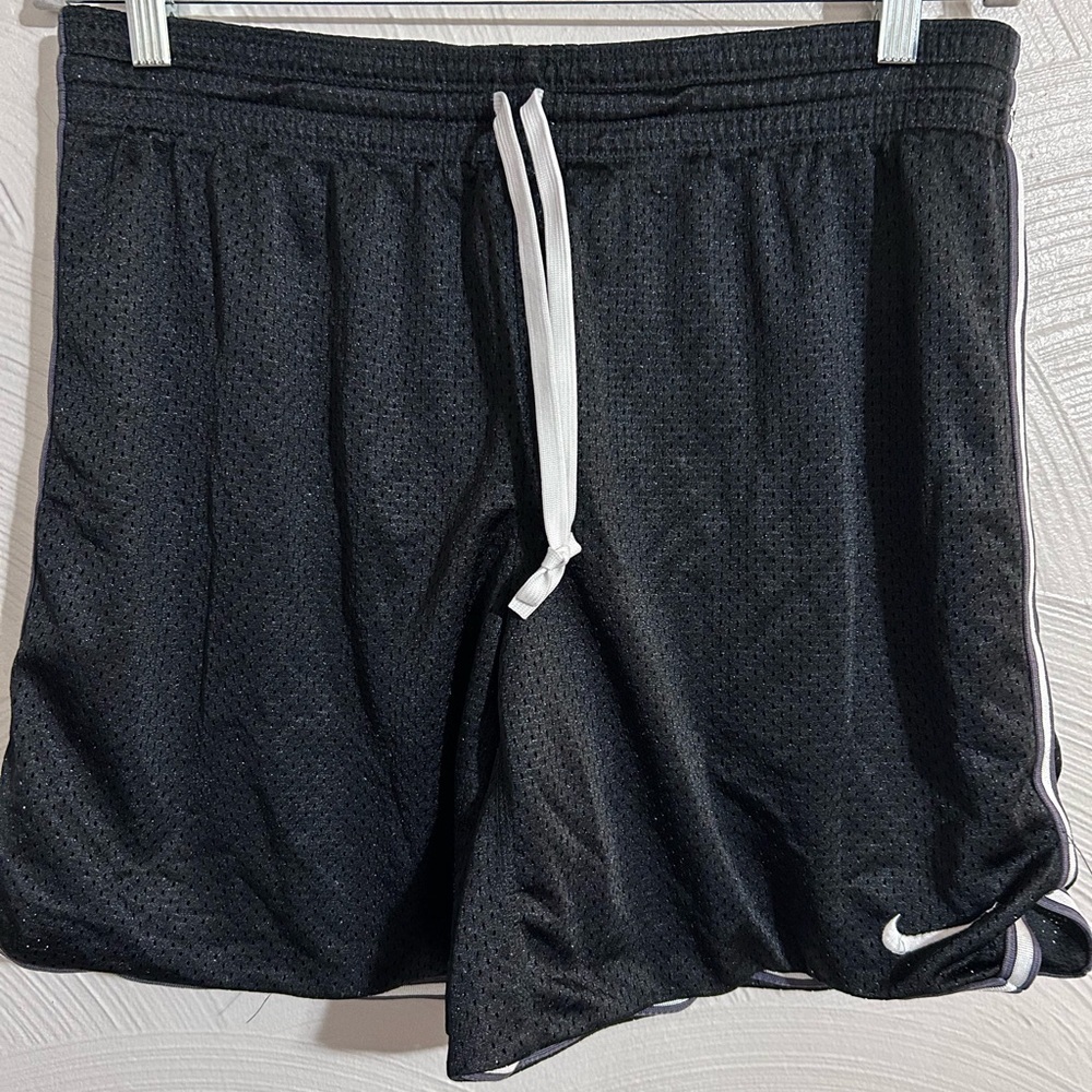 Nike Dri Fit Mesh Training Gym Shorts Black Women’s Medium 8-10 Retro